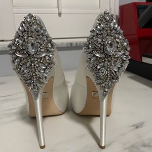 Badgley Mischka Pumps